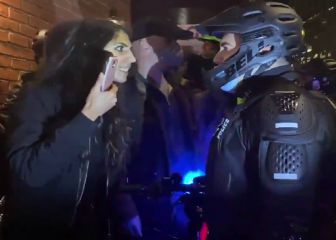 Mujer escupe a un policía: brutalmente detenida