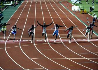 Carl Lewis, Powell, la 'sauna' y el tifón de Tokio y los durmientes en el metro