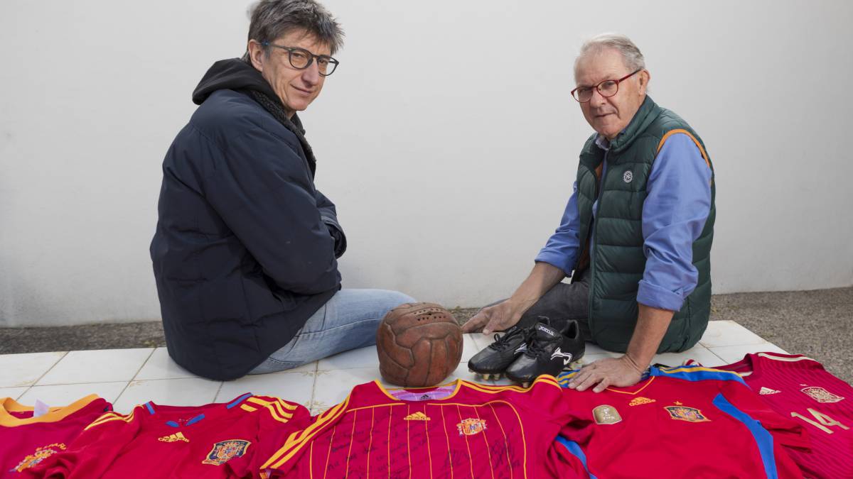 Entrevista a Juan Carlos Rivero y José Ángel de la Casa, narradores de la Selección española en TVE, en los últimos 40 años.