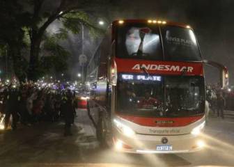 Recibimiento multitudinario a River Plate en Tucumán
