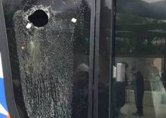 Atacado el micro de Boca en el aeropuerto de Mendoza