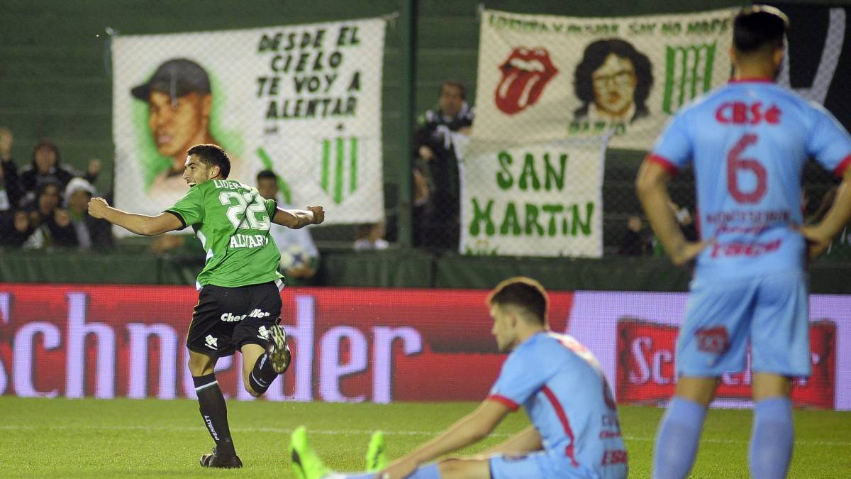 Resultado de imagen de ARSENAL VS BANFIELD