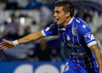 Pratto y Mora evitan el caos