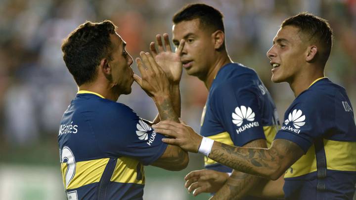 Carlos Tévez celebra el gol de la victoria de Boca Juniors ante Banfield.