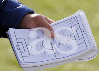 Despiste de Sampaoli: deja ver su libreta antes de medirse a España