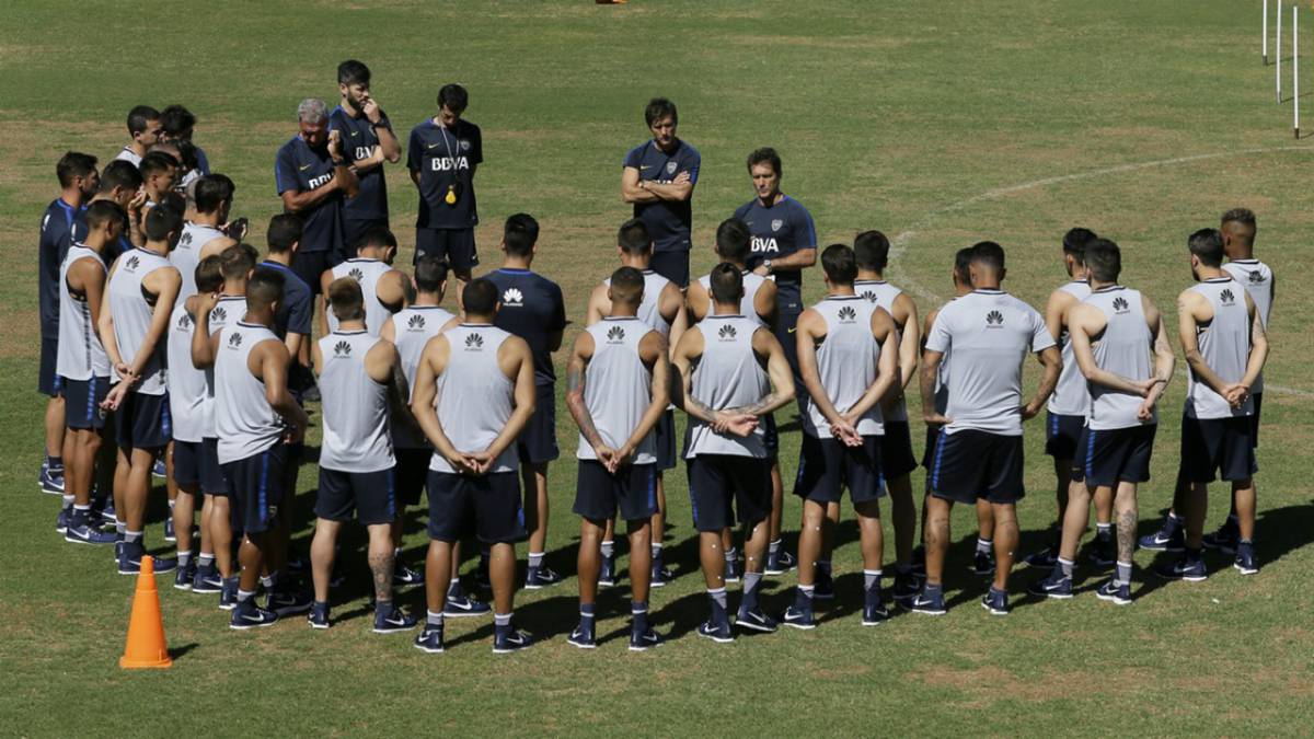 Di Zeo y un grupo de barras se reÃºnen con la plantilla de Boca