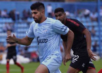 Varela le da un punto de oro a Newell's en el último suspiro