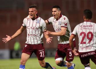 Godoy Cruz presiona a Boca