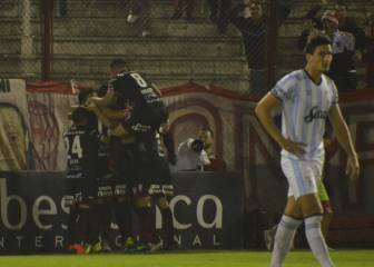Huracán le complica a River