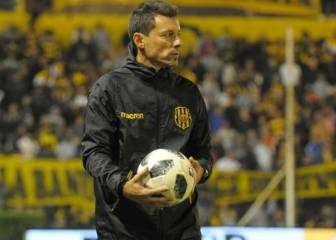 Bassedas deja Olimpo: ya son 21 entrenadores en 25 fechas