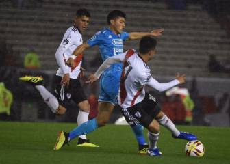 River tropieza de nuevo