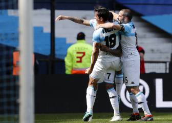 Racing gana y es único puntero