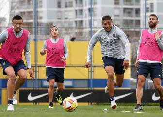 Tevez, Villa y Benedetto serán titulares; Nández para la Copa