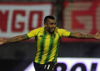 Aldosivi se acerca al líderato y hunde a Estudiantes