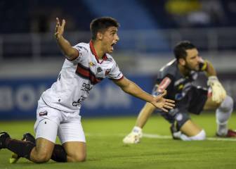 Junior toma ventaja