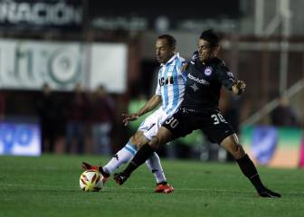 Racing se asienta en el liderato