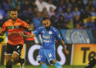 Banfield saca un punto con un gol surrealista en el 95
