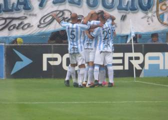 Goleada del 'Decano' y ya es tercero en la Superliga