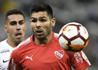 Todos miran a Silvio Romero