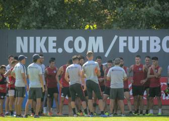 Almirón planea un volantazo