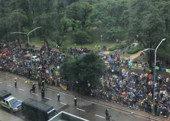 ¡Impresionante recibimiento a Boca en su llegada a Tucumán!