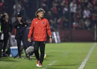 A pedido del plantel y dirigencia, Bidoglio sigue en Newell's