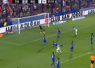 Marinelli desesperó a Lisandro López con una mano imposible