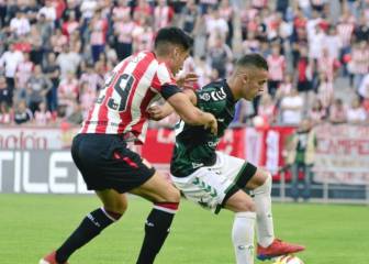 Banfield pegó primero ante Estudiantes en La Plata