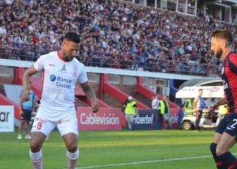San Lorenzo se atasca en casa