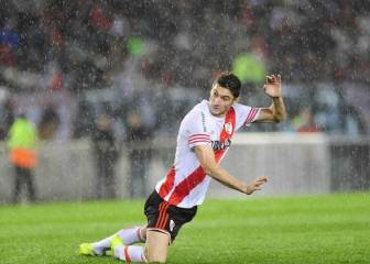 Goles gemelos: Giroud, como Alario en la Libertadores 2015