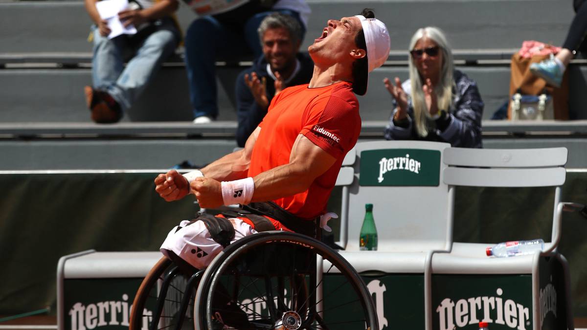 Gustavo FernÃ¡ndez sigue haciendo historia