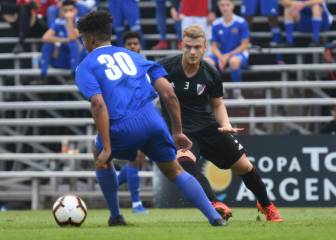 Los suplentes de River golearon en su primera prueba
