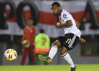 De La Cruz, diferenciado