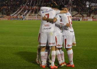 Huracán consigue su primera victoria