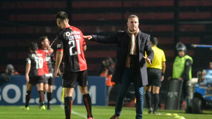 Colon 2 1 Gimnasia Goles Resumen Y Resultado As Argentina