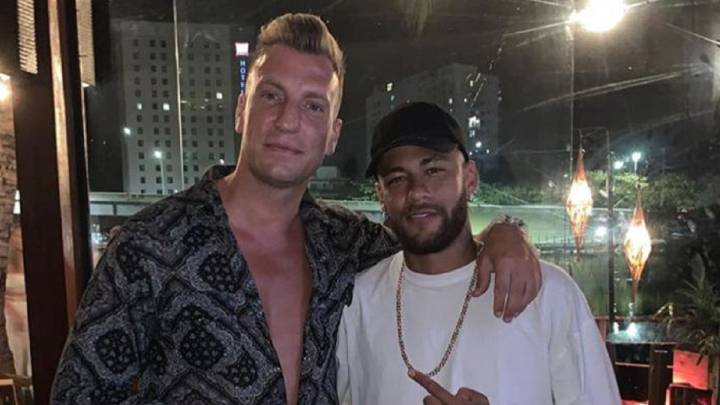 Maxi Lopez Publico Una Foto Junto A Neymar Que Sera Companero De