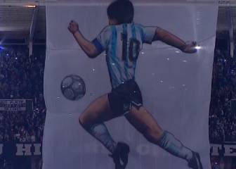 Talleres le hizo un homenaje a Maradona antes del partido contra Gimnasia