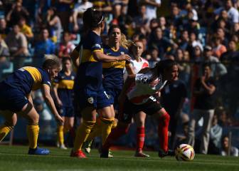 Boca aplastó a River