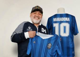 Maradona y una camiseta especial por su cumpleaños
