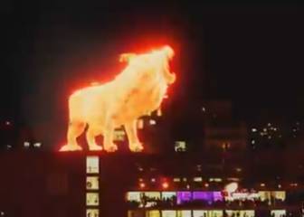 ¡Impresionante! Un león de fuego en la fiesta del Pincha, que volvió a UNO