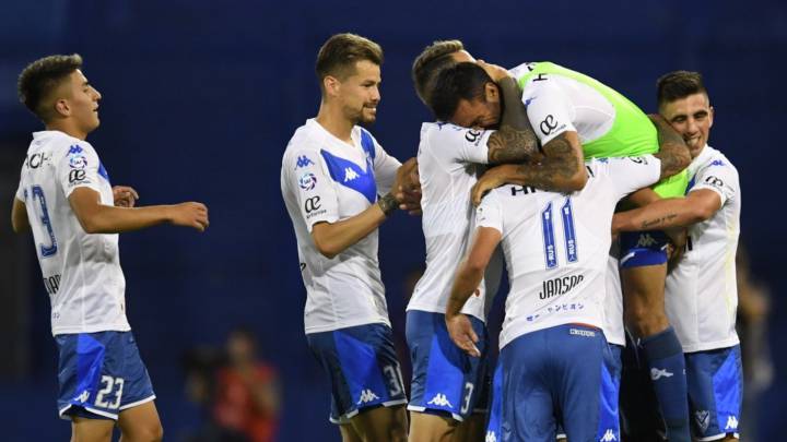 Vélez celebró, se emocionó y le ganó a Colón