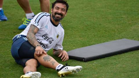 Resultado de imagen para LAVEZZI ANUNCIO SU RETIRADA