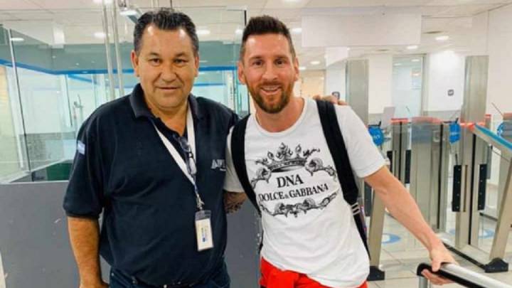 Messi touches down in Rosario to enjoy Xmas with family