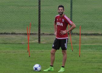 Larrondo rescindirá su contrato y jugará en Tigre