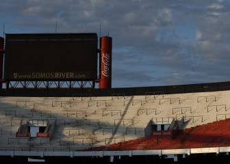 Dudas por el estado del campo de juego en el Monumental