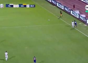 ¿Es Villa el jugador más rápido del mundo? El rival no lo alcanzó ni para hacerle falta