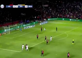 Uno de los goles del año: todos en pie con la chilena de Ábila