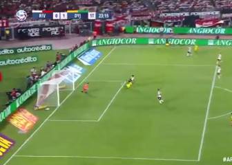 Lucero hizo temblar el Monumental con este gran gol