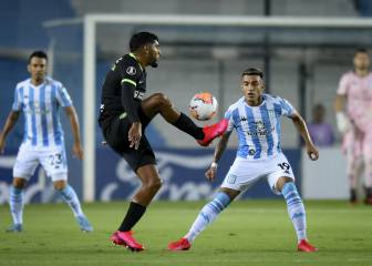 Racing vence a Alianza