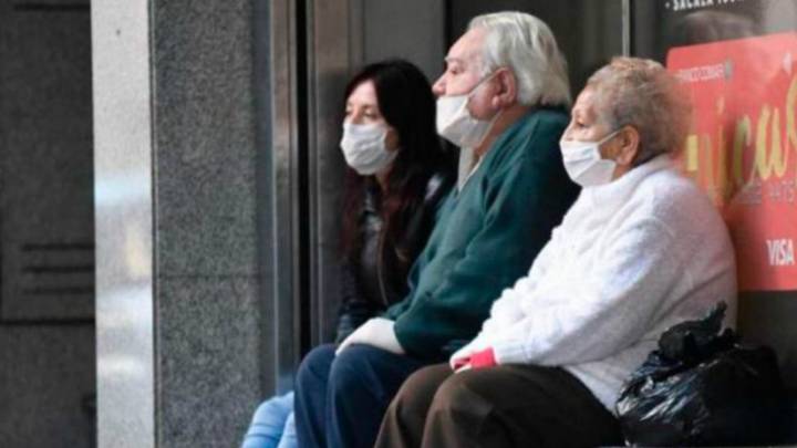Coronavirus en Buenos Aires: cómo obtener el permiso de circulación para mayores de 70